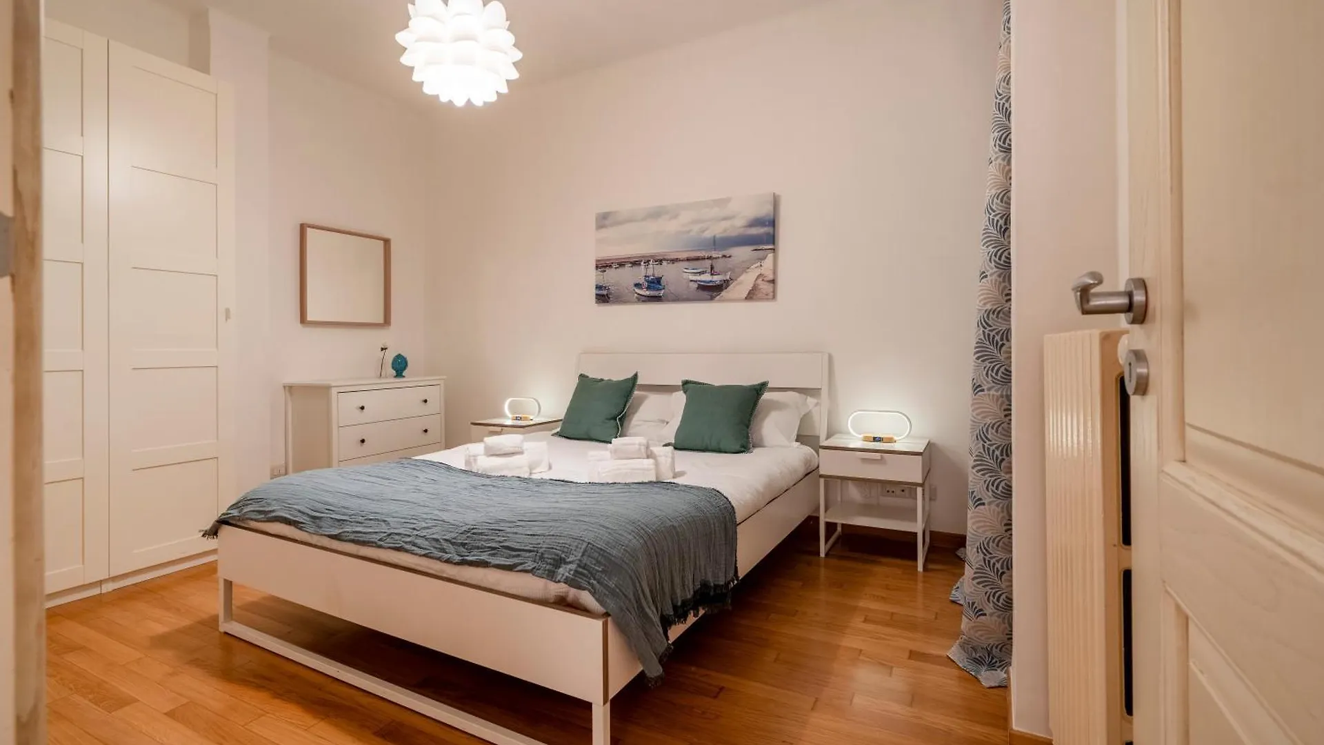 Dimora Del Teatro Sightly Apartment Μπάρι 0*,