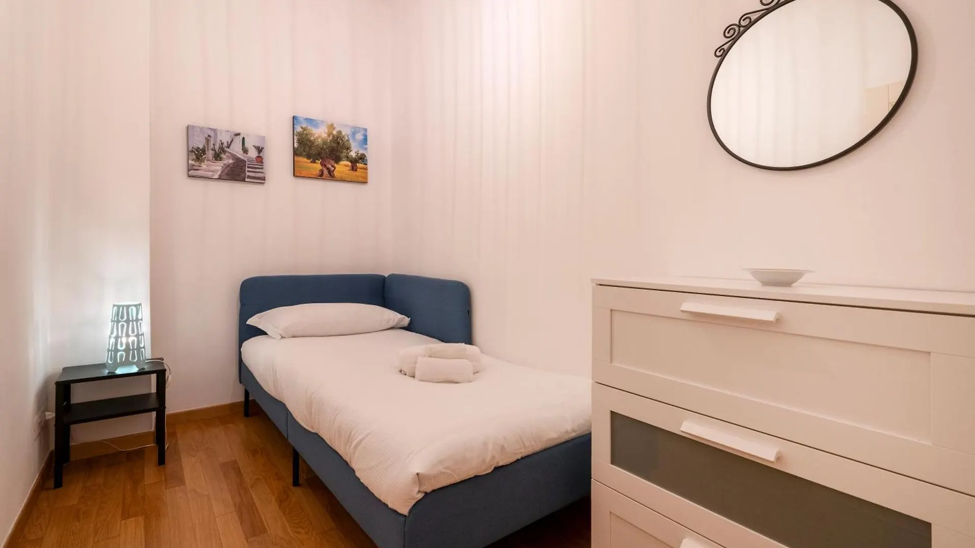 Dimora Del Teatro Sightly Apartment Μπάρι