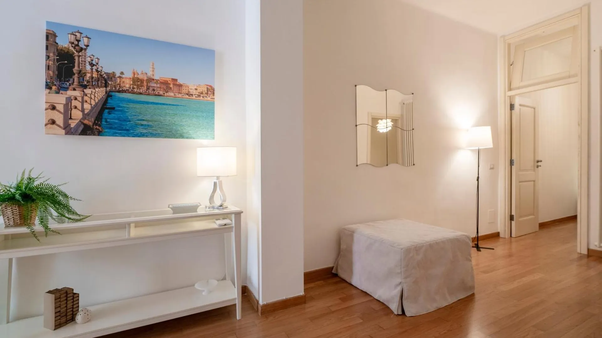 Dimora Del Teatro Sightly Apartment Μπάρι